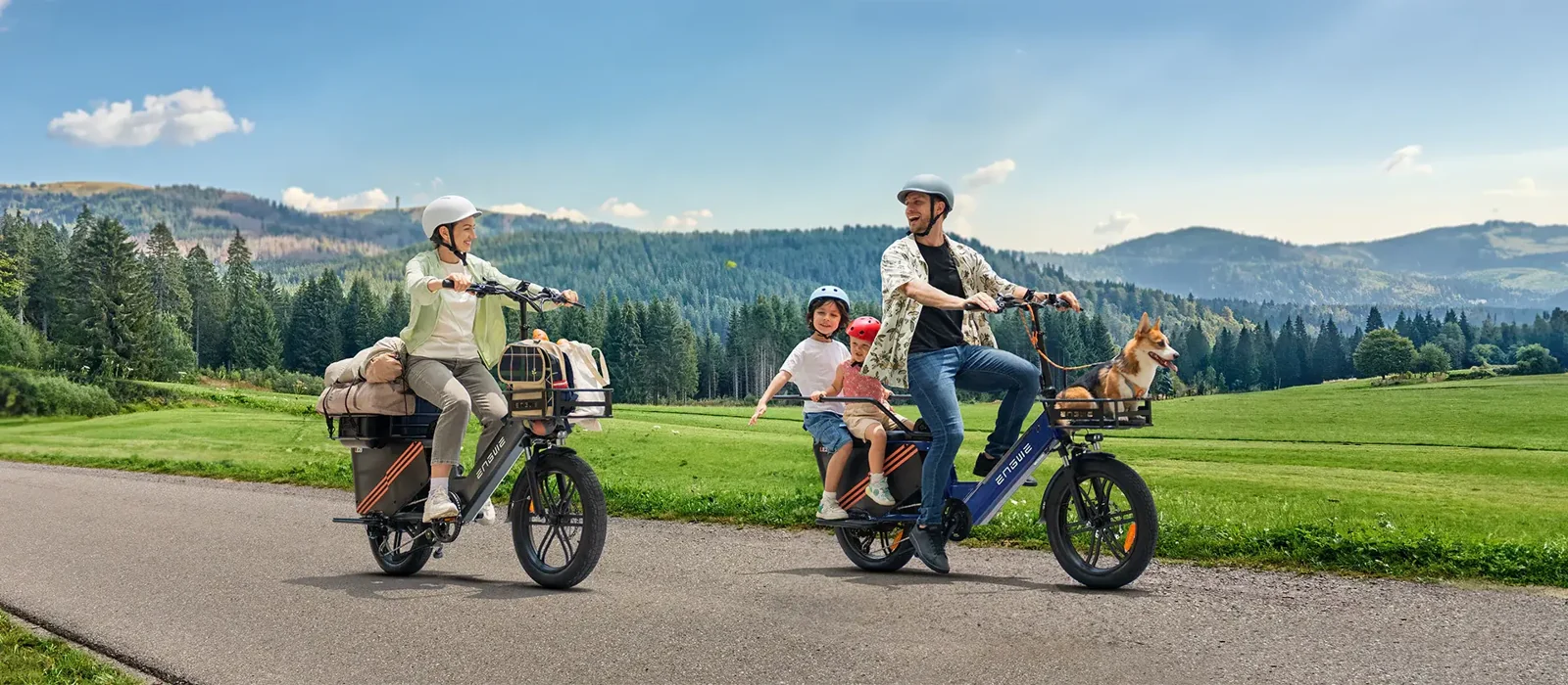 Familia en una e-bike de carga LE20